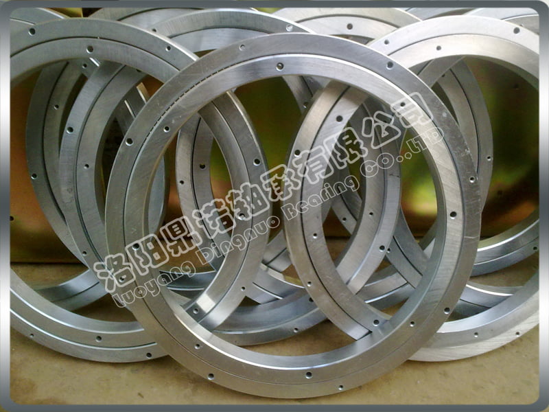 四點(diǎn)接觸球轉(zhuǎn)盤(pán)軸承-無(wú)齒型